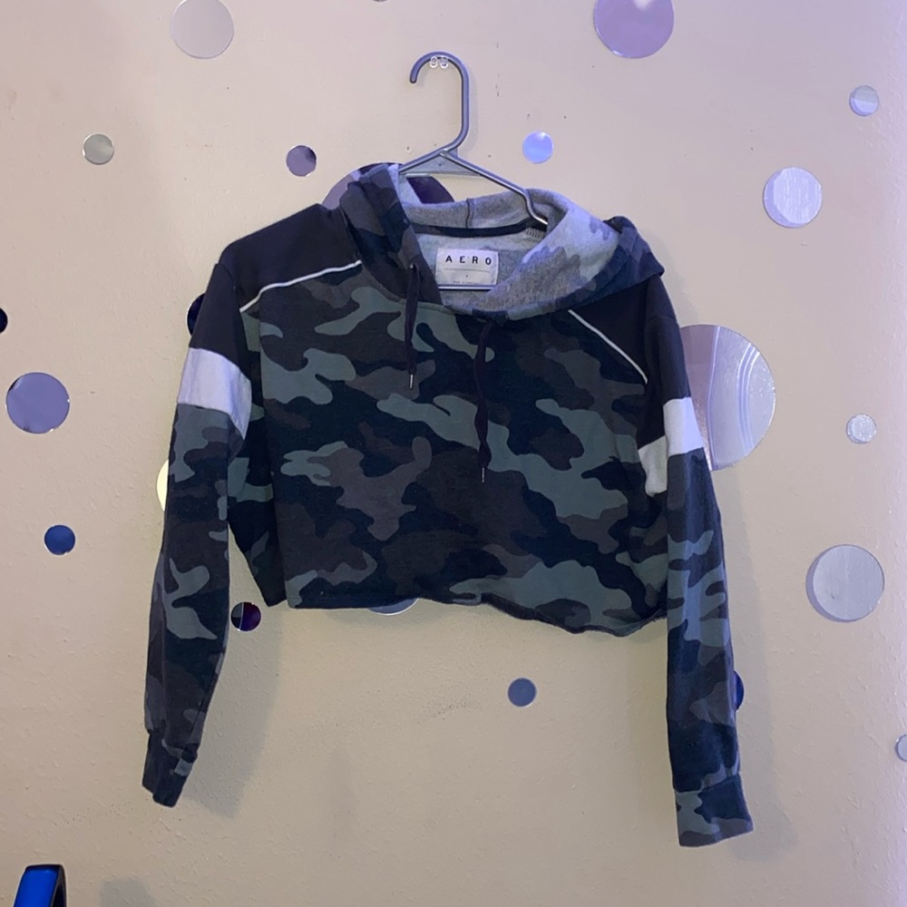 crop hoodie